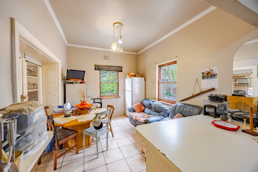 4 Bedroom Property for Sale in Lakeside Western Cape